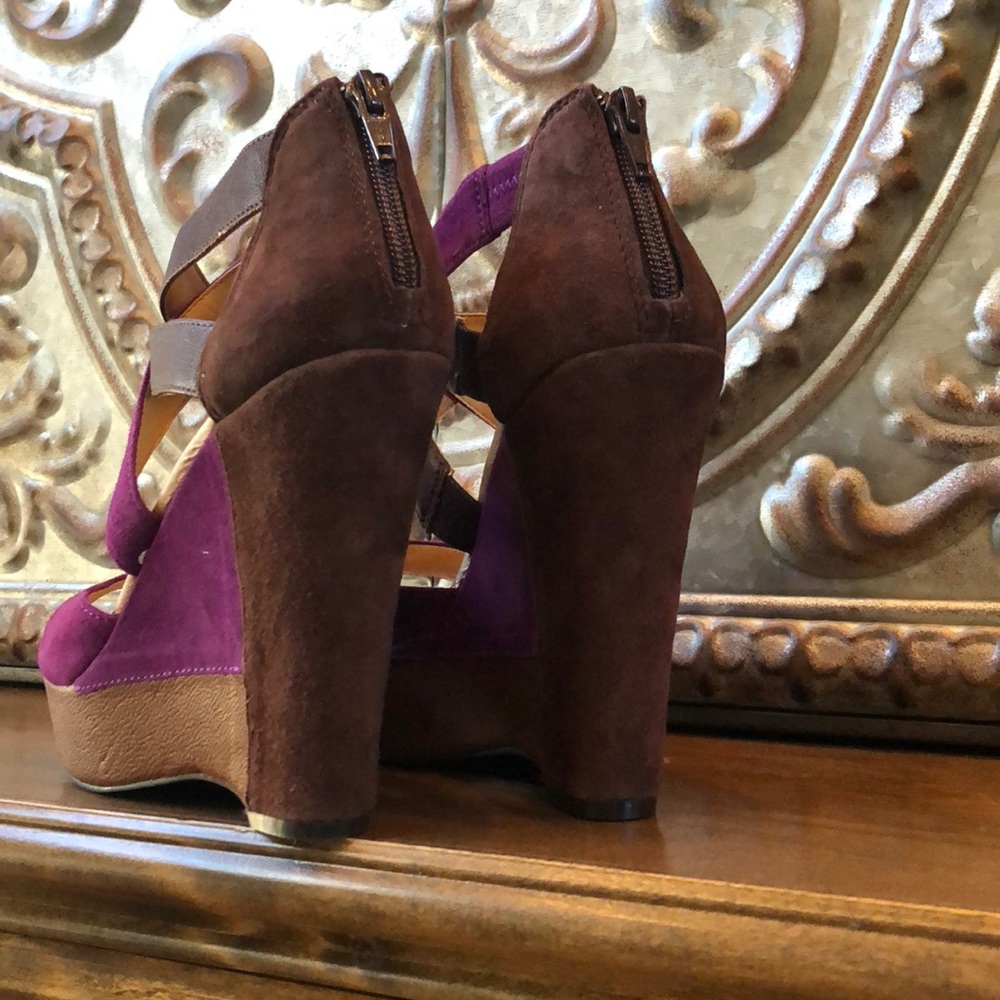 Cute Plum-Berry + Chocolate Wedge View 3